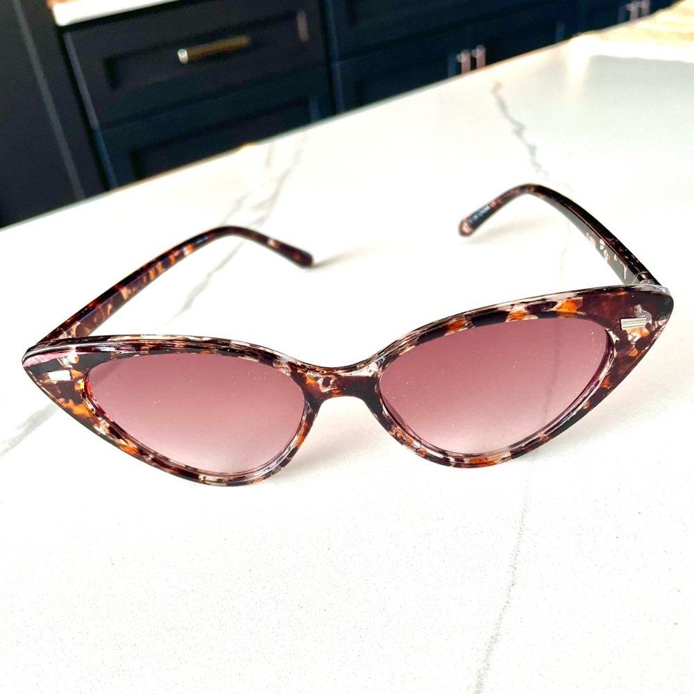 Anthropology Cat Eye Sunglasses New Gift Christmas Stocking Stuffer Winter